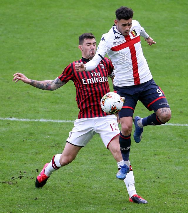 乔-科尔：曼联本该选择伊万-托尼；滕哈格短时间不会下课