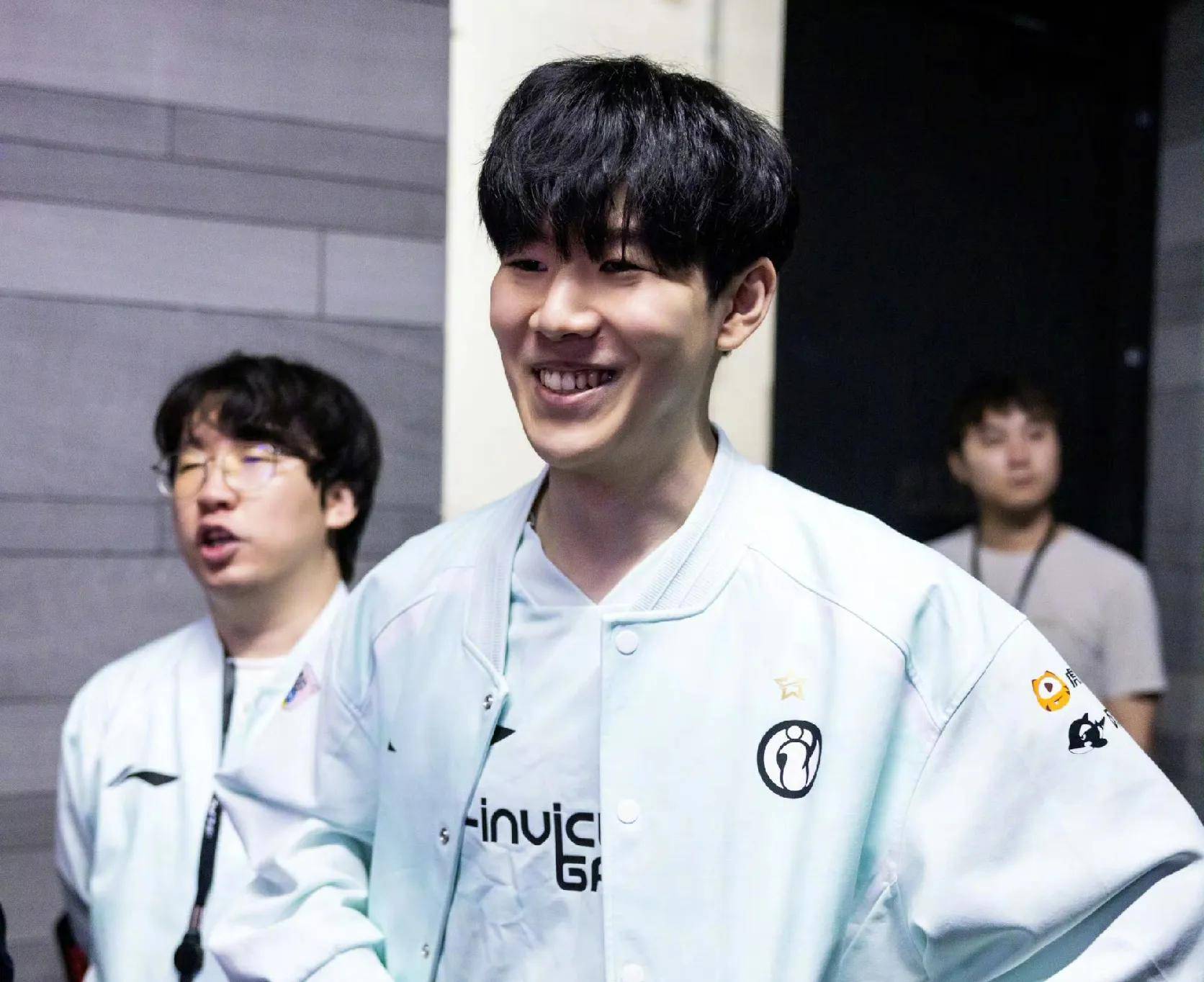 各俱乐部的 各俱乐部的