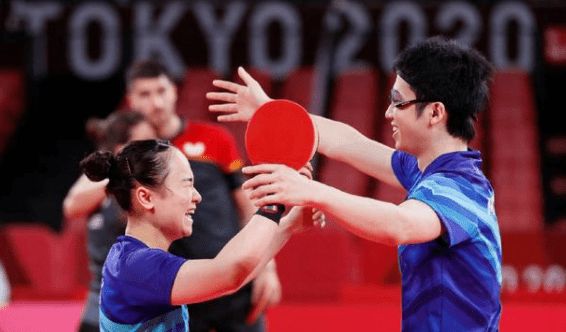 很多人都体 很多人都体