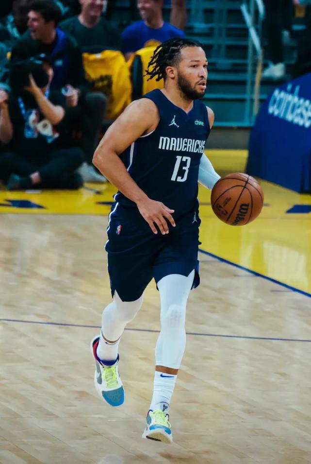 结的侧翼与 结的侧翼与