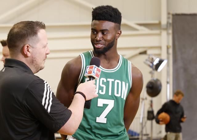 但在防守轮 但在防守轮